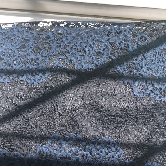 LOFT Lace Dress - Picture 5 of 5